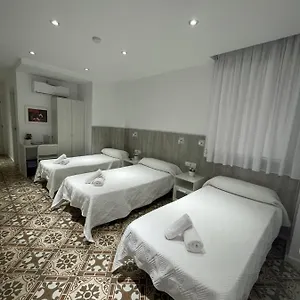 hostal-nova-barcelona.topbarcelonahotels.com/